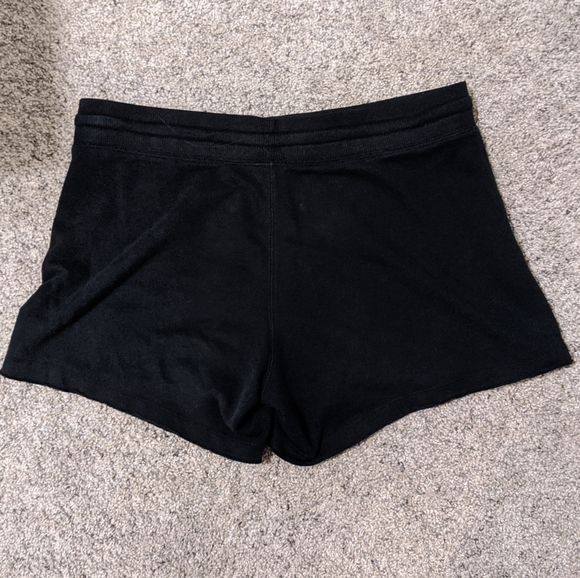 Mossimo Shorts - Picture 3 of 4